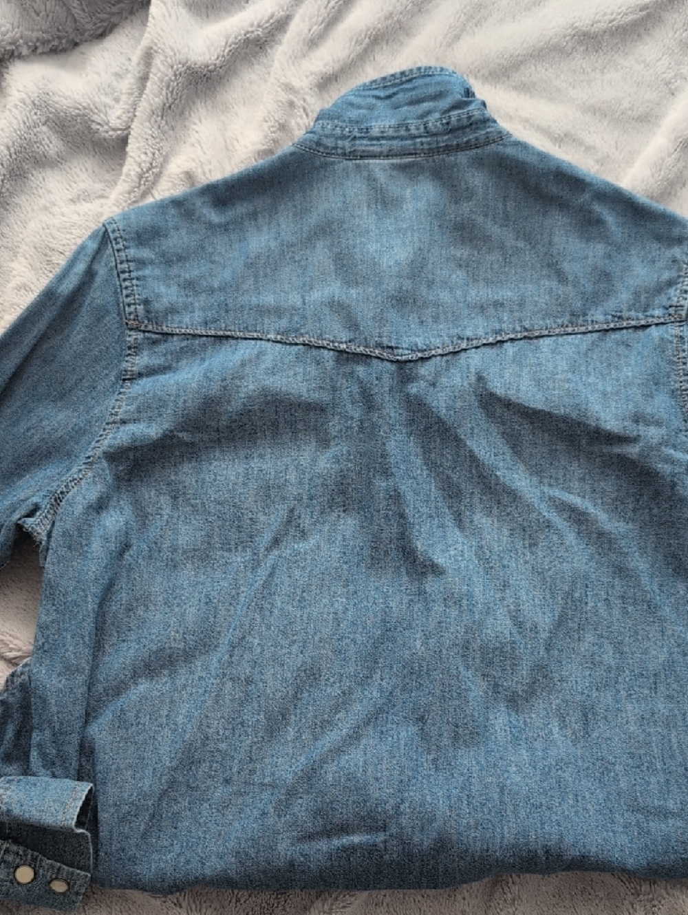 GAP Blue Denim Shirt - Picture 4 of 5